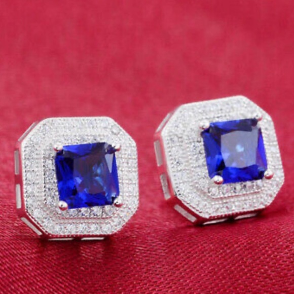 New Sterling silver diamond stud earrings - Picture 2 of 4